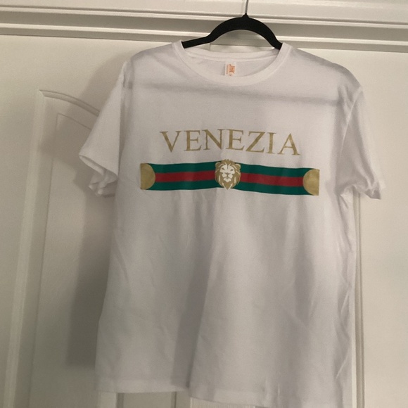 JHK Venezia Women T-Shirt, Size Medium, Color White, Green, Red, Gold NEW - Picture 1 of 1